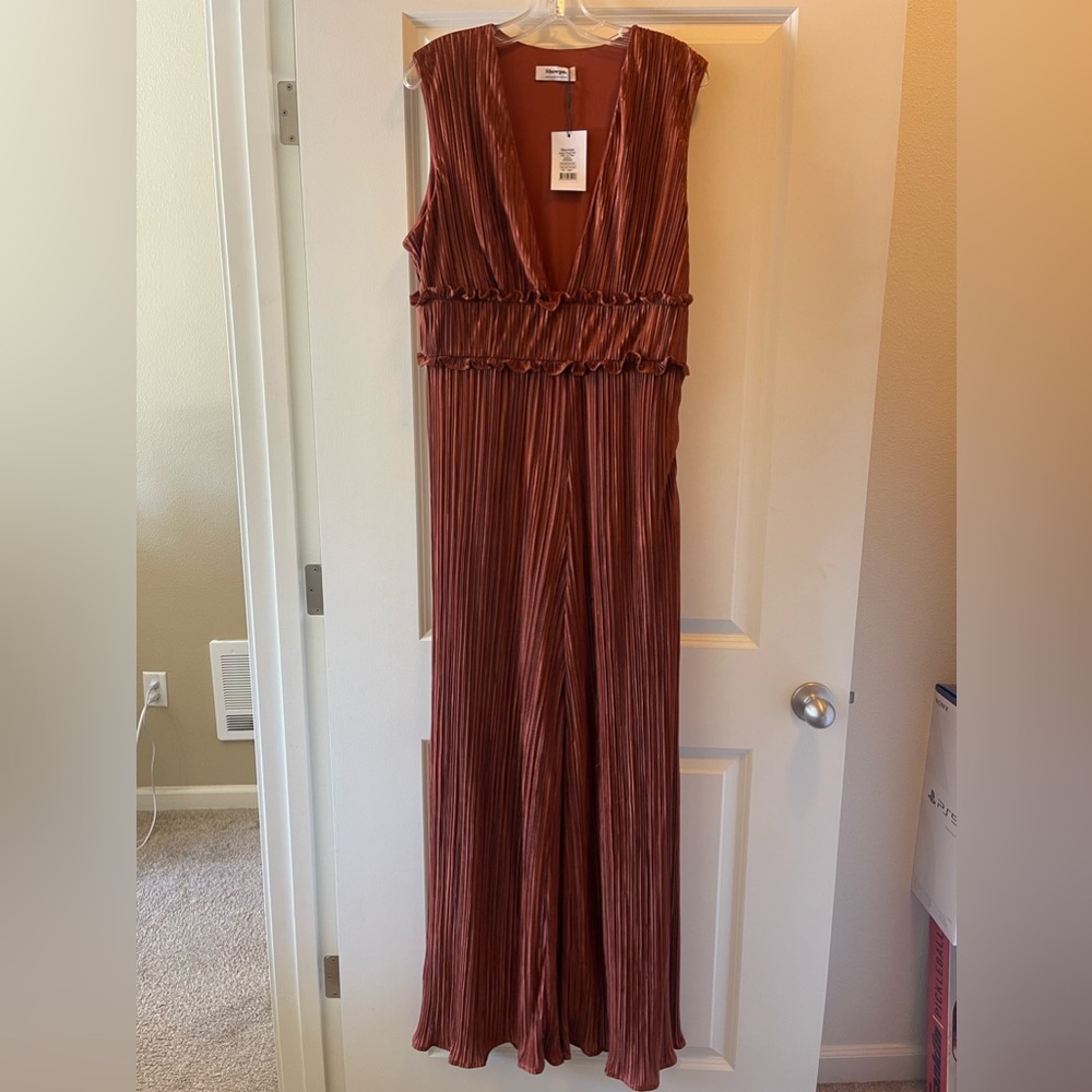 Showpo Armida Plisse Jumpsuit - Picture 2 of 5